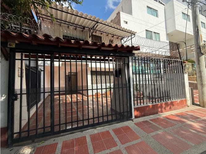 Casa de 4 alcobas en venta en Rodadero, Santa Marta, 98 m² · foto 2 de 24