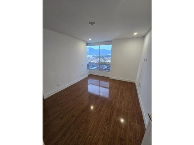 Apartamento de 2 alcobas en venta en Alamos, Pereira, 75 m² · foto 6 de 15