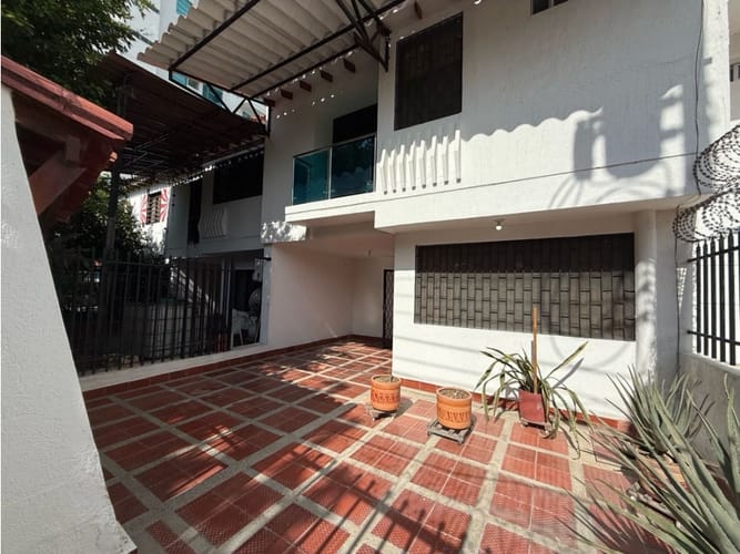 Casa de 4 alcobas en venta en Rodadero, Santa Marta, 98 m² · foto 3 de 24