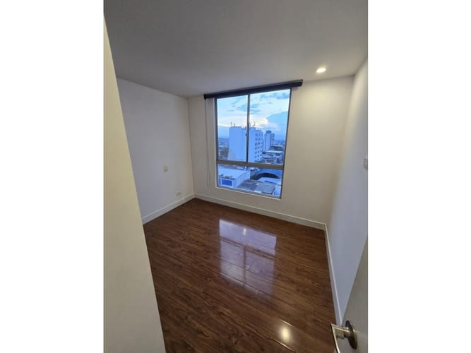 Apartamento de 2 alcobas en venta en Alamos, Pereira, 75 m² · foto 9 de 15