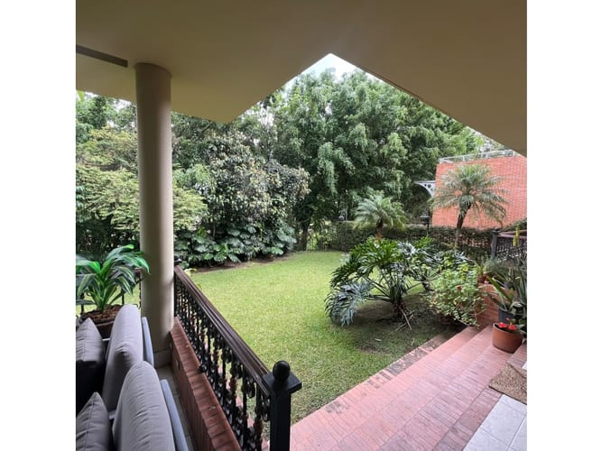 Casa de 4 alcobas en venta en El Tesoro, Medellín, 609 m² · foto 6 de 24