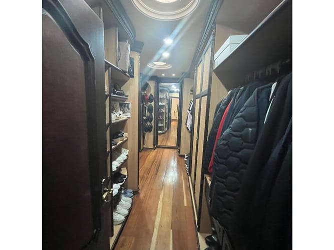 Casa de 4 alcobas en venta en El Tesoro, Medellín, 609 m² · foto 11 de 24