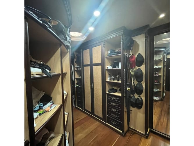 Casa de 4 alcobas en venta en El Tesoro, Medellín, 609 m² · foto 12 de 24