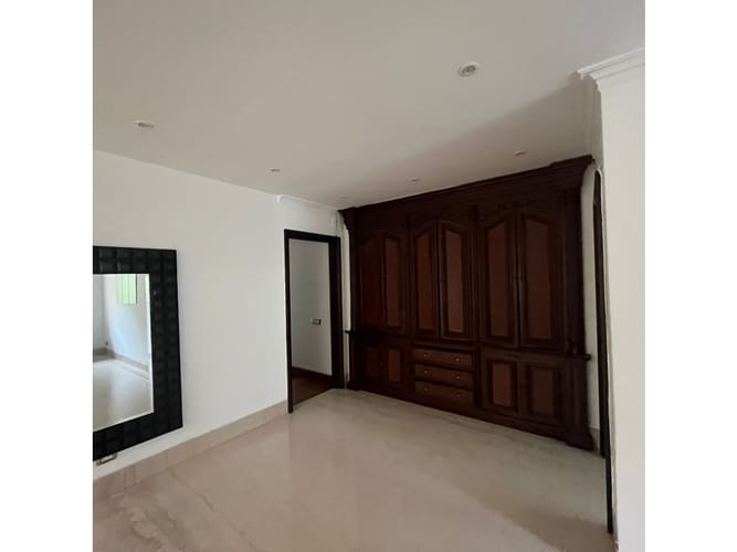 Casa de 4 alcobas en venta en El Tesoro, Medellín, 609 m² · foto 18 de 24
