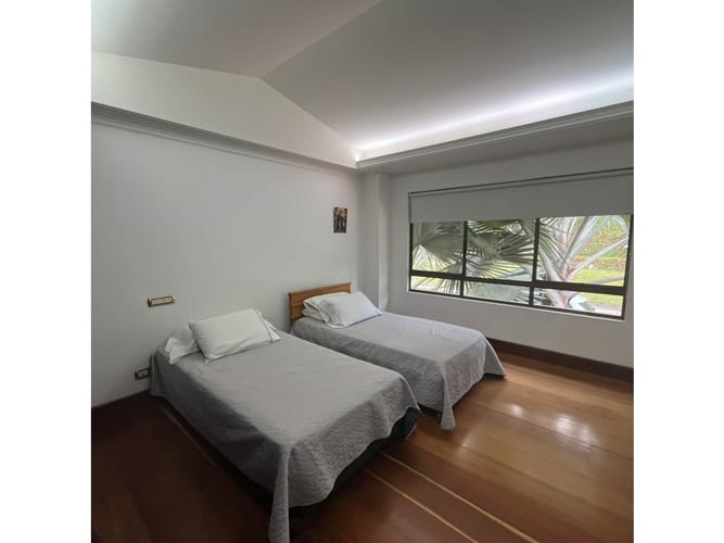 Casa de 4 alcobas en venta en El Tesoro, Medellín, 609 m² · foto 20 de 24