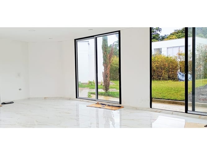 Casa de 4 alcobas en venta en San Antonio, Armenia, 330 m² · foto 23 de 24