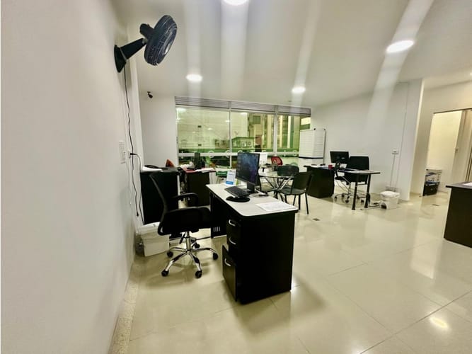 Local en venta en Norte De Armenia, Armenia, 133 m² · foto 2 de 10