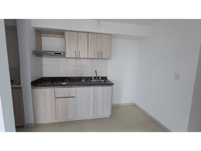 Apartamento de 3 alcobas en venta en Condina, Pereira, 72 m² · foto 2 de 17
