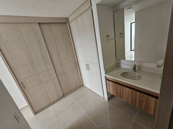 Apartamento de 3 alcobas en arriendo en Cañaveral, Floridablanca, 86 m² · foto 6 de 12