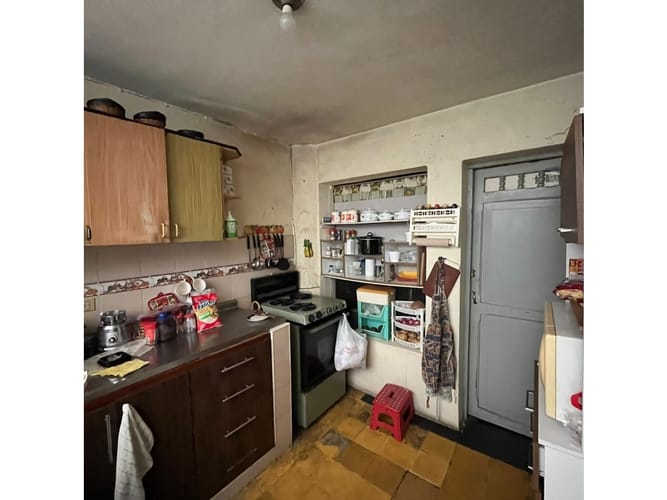 Edificio en venta en Caicedo, Medellín, 533 m² · foto 2 de 10