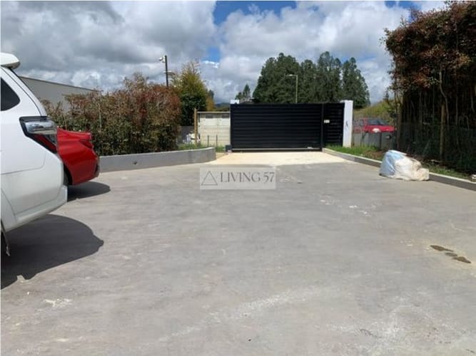 Apartaestudio en venta en La Milagrosa, La Ceja, 511 m² · foto 5 de 24