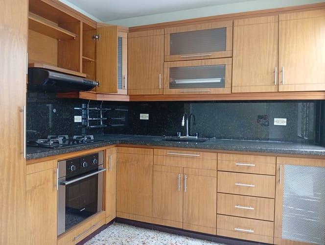 Casa de 6 alcobas en arriendo en Santa Fe, Medellín, 180 m² · foto 6 de 17