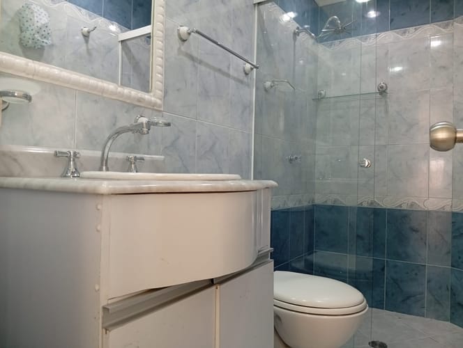 Casa de 6 alcobas en arriendo en Santa Fe, Medellín, 180 m² · foto 14 de 17