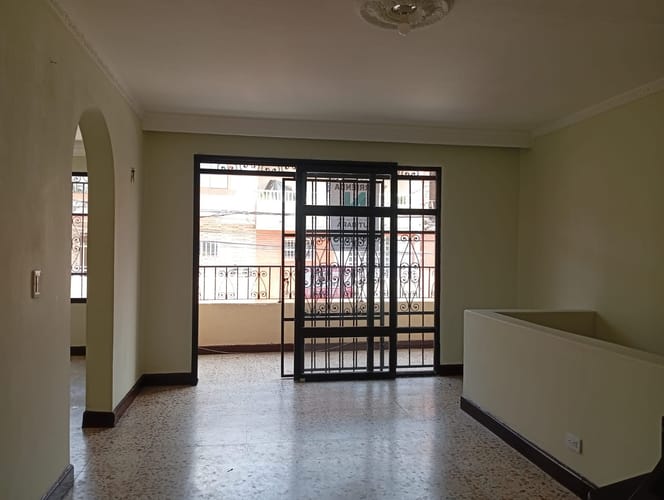 Casa de 6 alcobas en arriendo en Santa Fe, Medellín, 180 m² · foto 2 de 17