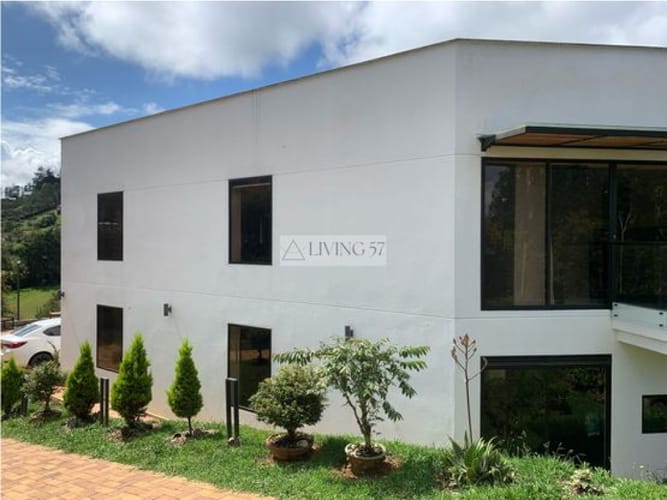 Apartaestudio en venta en La Milagrosa, La Ceja, 435 m² · foto 4 de 24