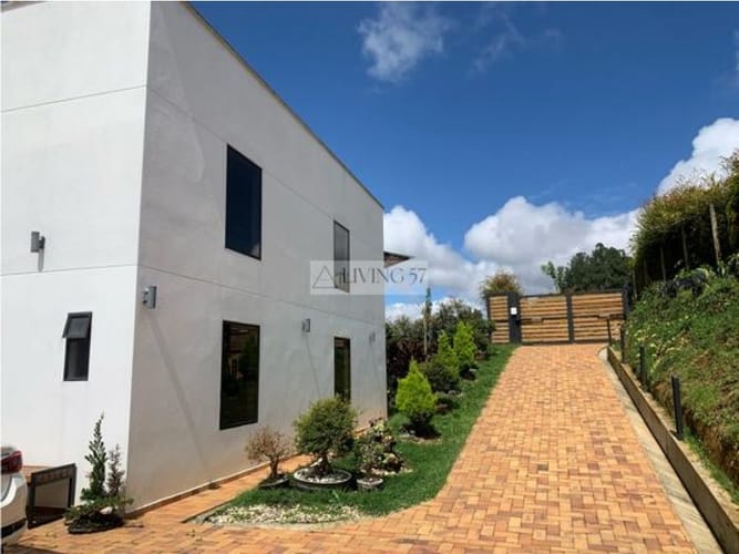 Apartaestudio en venta en La Milagrosa, La Ceja, 435 m² · foto 5 de 24