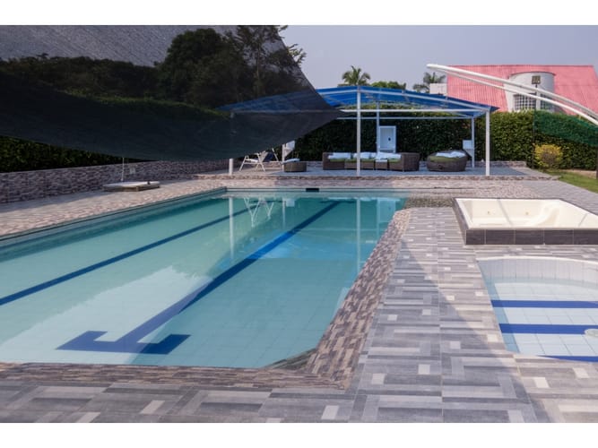 Casa de 6 alcobas en venta en Las Varas, Ricaurte, 600 m² · foto 15 de 20