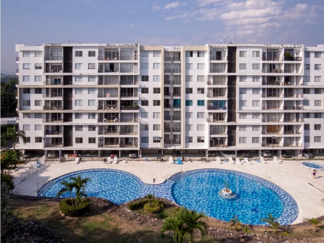 Apartamento de 3 alcobas en venta en Las Varas, Ricaurte, 94 m² · foto 2 de 24