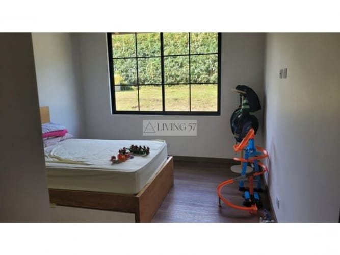 Casa de 4 alcobas en venta en Las Palmas, Envigado, 256 m² · foto 8 de 24