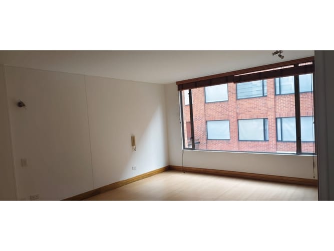 Apartamento de 3 alcobas en venta en La Carolina, Bogotá, 211 m² · foto 7 de 24