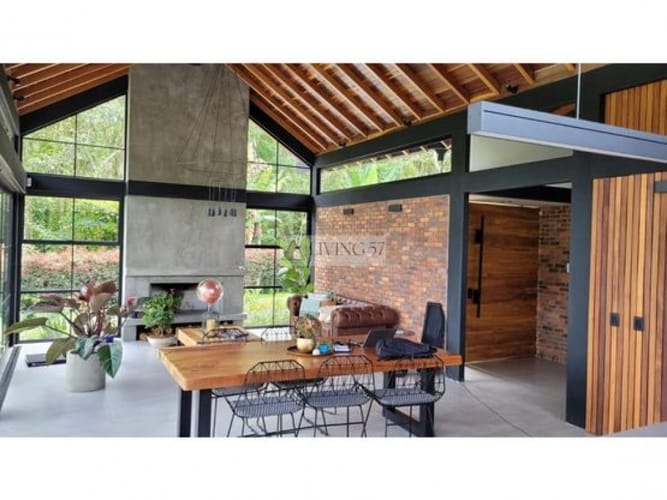 Casa de 4 alcobas en venta en Las Palmas, Envigado, 256 m² · foto 16 de 24