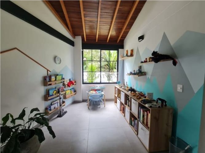 Casa de 4 alcobas en venta en Las Palmas, Envigado, 256 m² · foto 18 de 24