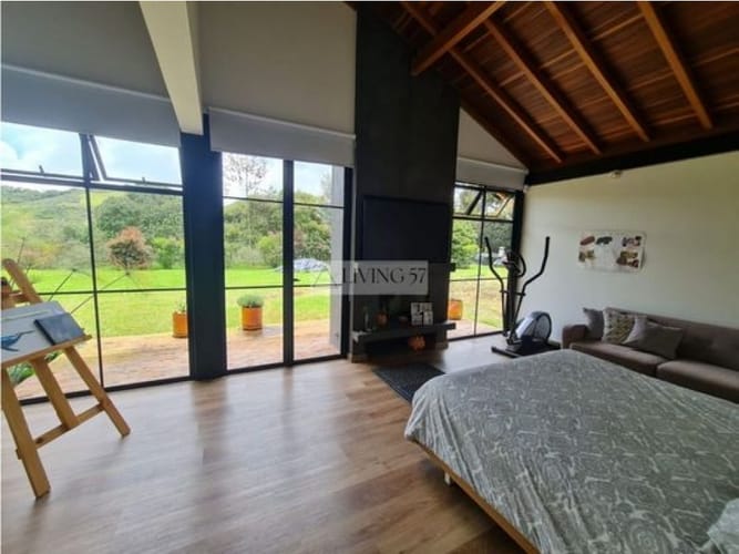 Casa de 4 alcobas en venta en Las Palmas, Envigado, 256 m² · foto 19 de 24