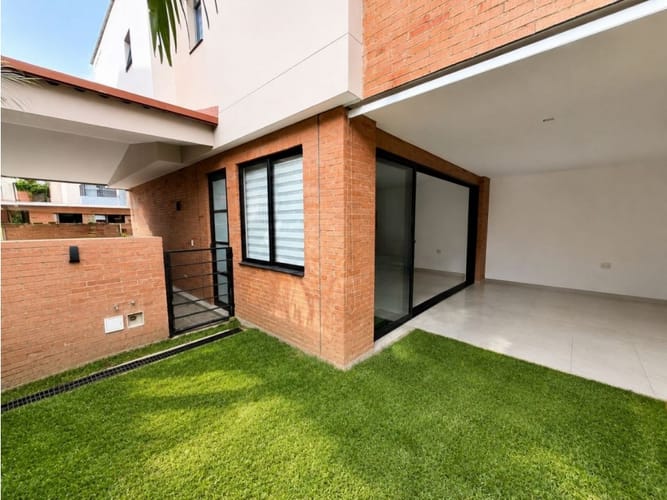 Casa de 3 alcobas en venta en Cerritos, Pereira, 170 m² · foto 5 de 14