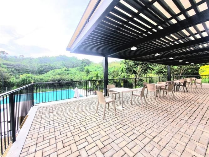 Casa de 3 alcobas en venta en Cerritos, Pereira, 170 m² · foto 13 de 14