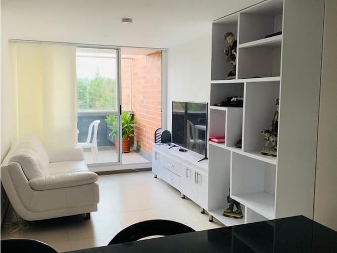 Apartamento de 3 alcobas en venta en El Porvenir, Rionegro, 79 m² · foto 4 de 21