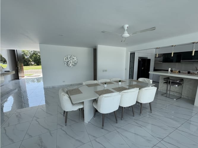 Casa de 6 alcobas en venta en Girardot, Girardot, 796 m² · foto 13 de 24