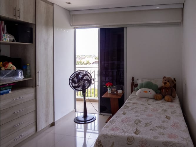 Apartamento de 3 alcobas en venta en Br. La Magdalena, Girardot, 85 m² · foto 10 de 20