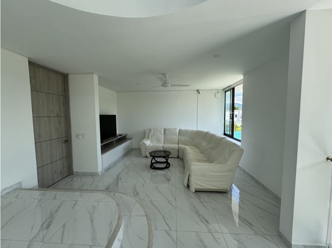 Casa de 6 alcobas en venta en Girardot, Girardot, 796 m² · foto 18 de 24