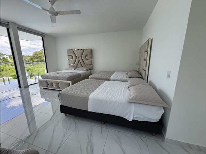 Casa de 6 alcobas en venta en Girardot, Girardot, 796 m² · foto 23 de 24