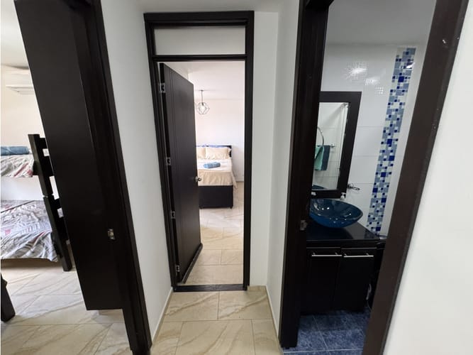 Apartamento de 3 alcobas en venta en Kennedy, Girardot, 67 m² · foto 4 de 15