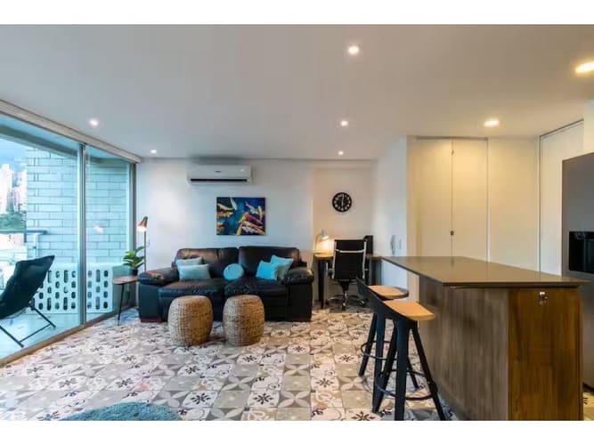 Apartamento de 1 alcoba en venta en La Candelaria, Medellín, 60 m² · foto 3 de 24