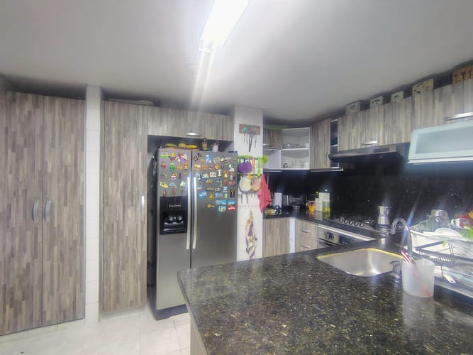 Apartamento de 3 alcobas en venta en Cabecera Del Llano, Bucaramanga, 133 m² · foto 3 de 17