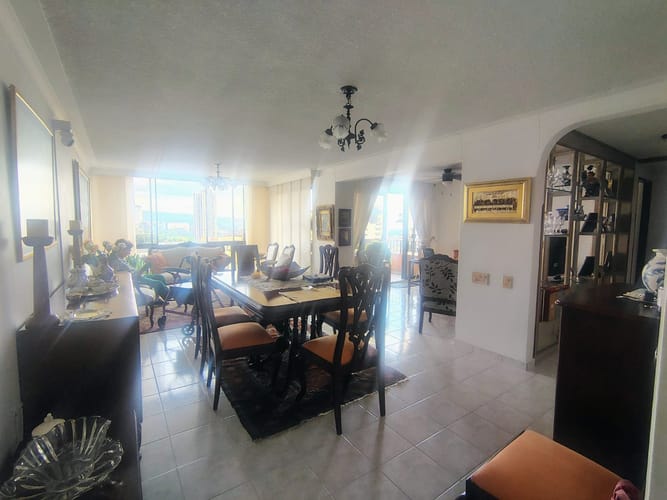 Apartamento de 3 alcobas en venta en Cabecera Del Llano, Bucaramanga, 133 m² · foto 4 de 17