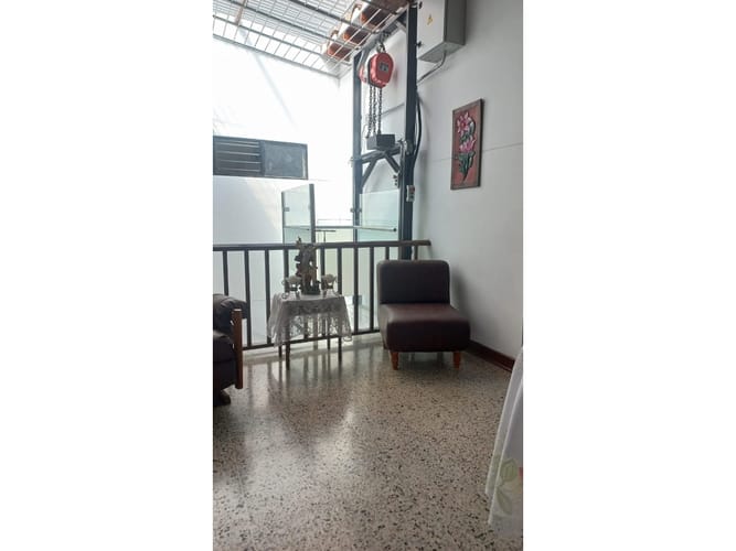 Casa de 6 alcobas en venta en Simon Bolivar, Medellín, 310 m² · foto 10 de 17