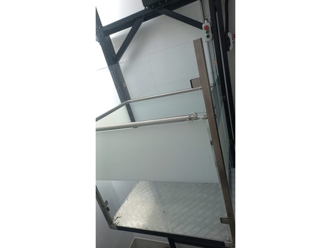 Casa de 6 alcobas en venta en Simon Bolivar, Medellín, 310 m² · foto 17 de 17