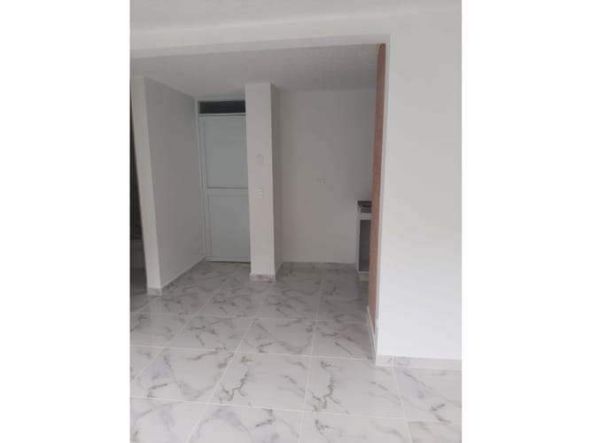 Apartamento de 2 alcobas en venta en Los Profesionales, Pereira, 47 m² · foto 6 de 10