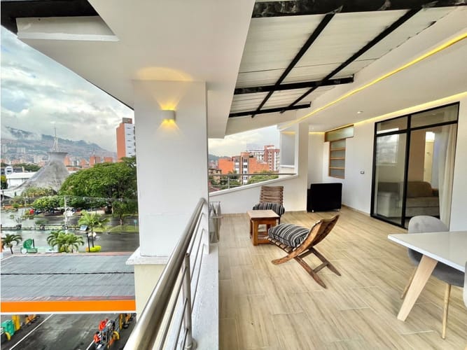 Apartamento de 3 alcobas en venta en Laureles, Medellín, 200 m² · foto 11 de 14