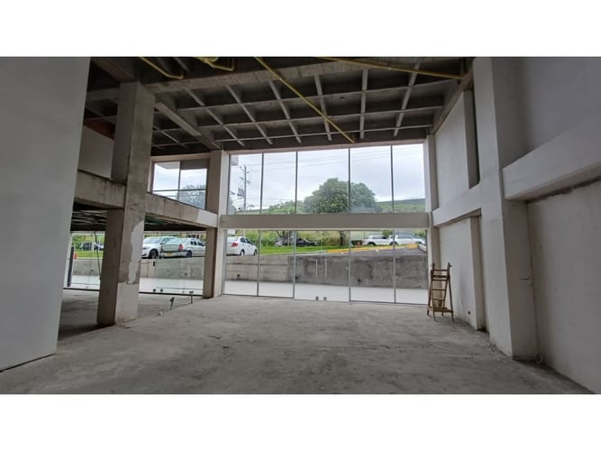Local en arriendo en Avenida 30 De Agosto, Pereira, 200 m² · foto 2 de 10