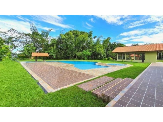 Lote en venta en Vanguardia, Villavicencio, 1590 m² · foto 3 de 5