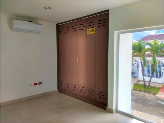 Edificio en venta en Camoa, Villavicencio, 309 m² · foto 12 de 14