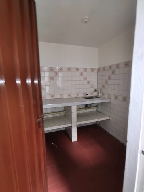 Casa de 6 alcobas en venta en Engativá, Bogotá, 216 m² · foto 23 de 24