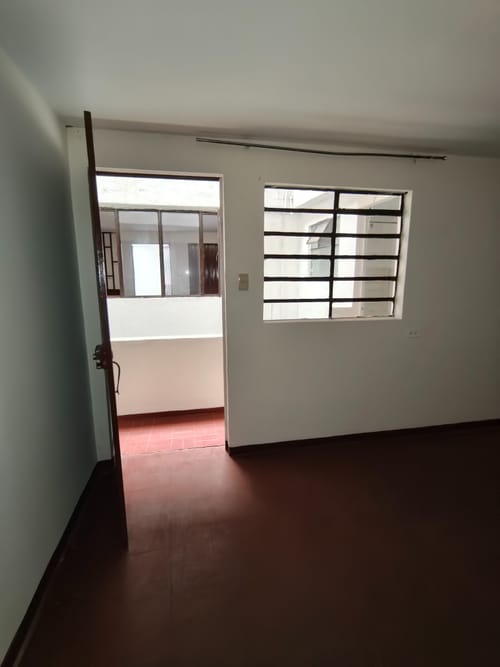 Casa de 6 alcobas en venta en Engativá, Bogotá, 216 m² · foto 8 de 24
