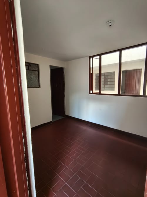 Casa de 6 alcobas en venta en Engativá, Bogotá, 216 m² · foto 12 de 24