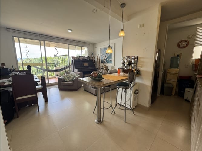 Apartamento de 3 alcobas en venta en Ricaurte, 80 m² · foto 2 de 10