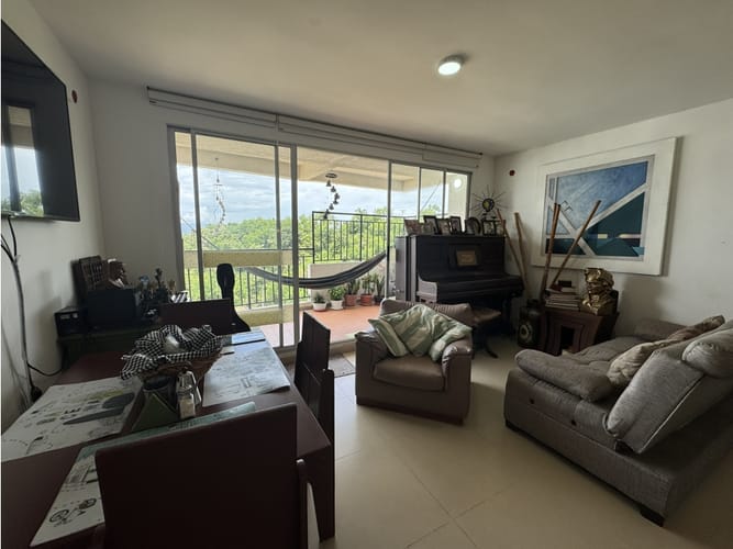 Apartamento de 3 alcobas en venta en Ricaurte, 80 m² · foto 3 de 10